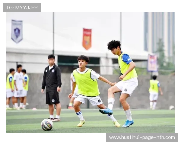 费内巴切前插力度十足，压迫明显：他们如何定义现代足球的速度与力量